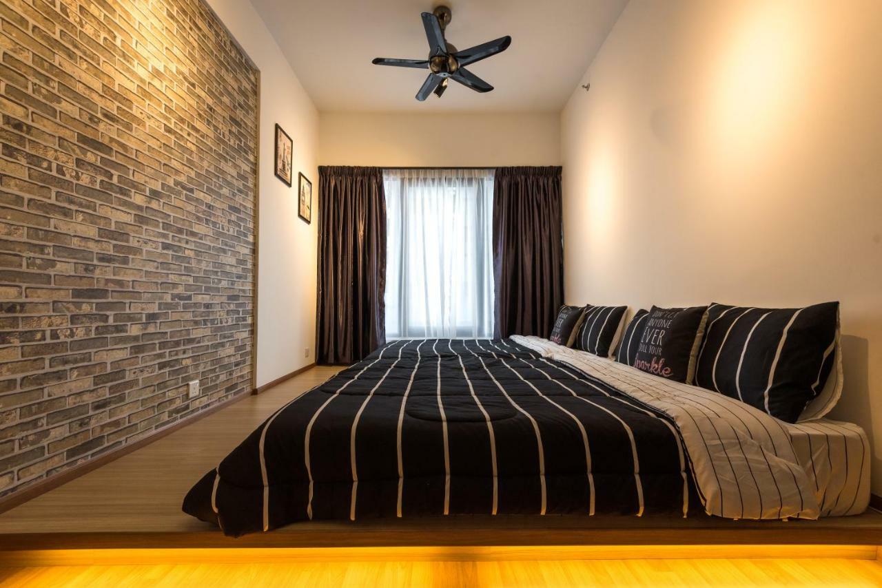 Love Come Home @ Japan-European Style Homestay George Town Exterior foto